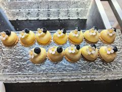 -元一希尔顿酒店·鲜切牛肉火锅禅自助餐厅