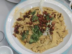 -一口猪海鲜浑锅·东北家常菜