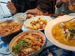 -川流不息·地道川菜·小龙虾(新松江路店)
