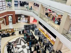 -燕莎奥特莱斯购物中心