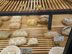 -焙丽拾光(麦凯乐直营店)