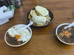 -穆彦华逍遥镇胡辣汤(岗坡路店)