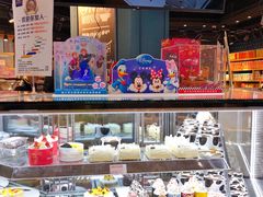 面包甜点陈列柜-皇家美孚·蛋糕外送(东部佳世客店)