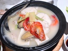 杂锦海鲜豆腐煲-闻见中国海南菜(K11店)