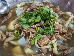 -大众跷脚牛肉馆·非遗传承单位(峨眉山店)