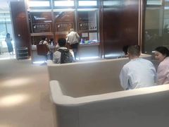 -美年大健康·体检中心(江岸分院)