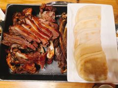 蒙古烤羊腿-九十九顶毡房(阜石路店)