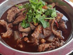 -大众跷脚牛肉馆·非遗传承单位(峨眉山店)