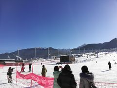 -丝绸之路山地度假区滑雪场
