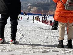 -采薇庄园四季滑雪场