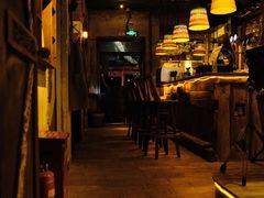 -城墙外BAR