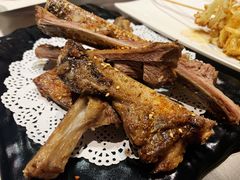 招牌香草烤羊排-九府羊·鲜羊火锅·烤串(新华路店)