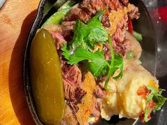 -Chili's Cafe&Bar奇利斯(滨江店)