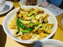 -关东小磨东北菜(上海长风大悦城店)