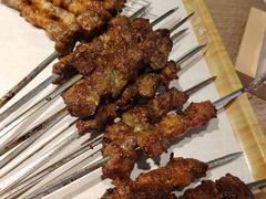 -街角等你.大连海鲜烧烤.经典铁板海鲜串(西安路店)