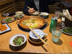 -洱火云南酸菜牛肉火锅(石景山当代商城店)