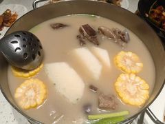 -肥仔文澳门猪骨煲(南京西路店)