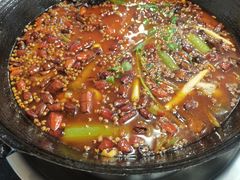 -鸿顺老铁锅美蛙鱼府(解放碑店)