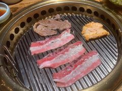 -小花花炭火烤肉·十五年延吉风味(左家庄店)