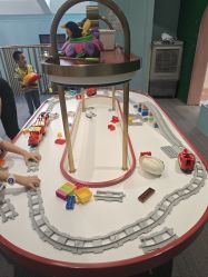 -奈尔宝·儿童乐园·亲子餐厅(华采天地店)