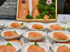 -雍容荟活帝王蟹活龙虾自助(苏宁旗舰店)