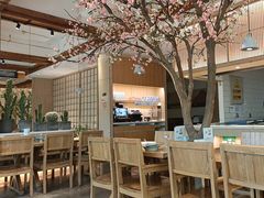 -蜜桃餐厅·伴山(湖滨商业街店)