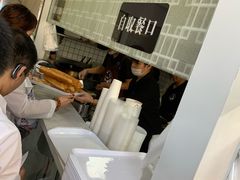 -门庭若市豆浆油条(恒生广场店)