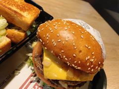 -The Habit Burger Grill 哈比特汉堡(复兴soho店)