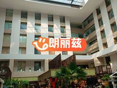 -朗丽兹自助餐厅