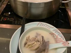 -捞王锅物料理(上海世茂广场店)