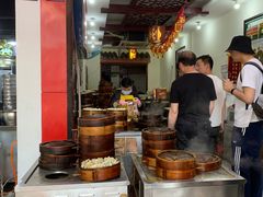 自助取餐区-宝华园百年老字号烧麦