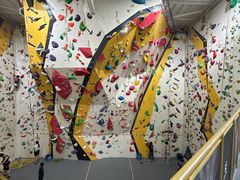 -问山MountQuest攀岩馆