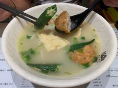 秋葵魚餅米線-凯峰鱼汤米线(金利達店)
