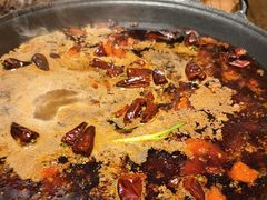 -旧街市鲜货老火锅(大光路店)