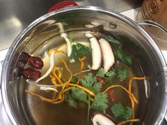 -百品聚旋转火锅(号外店)