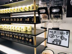 面包甜点陈列柜-新太二·鲜料川菜(东汇城店)