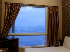 -香港华美达海景酒店