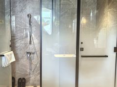 -Ting无边际江景酒店(重庆解放碑云端之眼店)