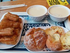 雪花炸蛋球-冰泉豆浆馆(阳朔店)