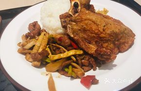 Crispy Pork Ribs Rice Bowl