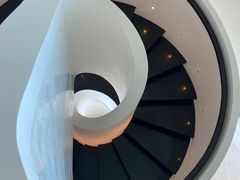 -瑰丽酒店·海吧·天际下午茶·现场DJ·天台酒吧