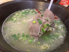 -茸梅路右拐龙虾-农家菜(松江店)