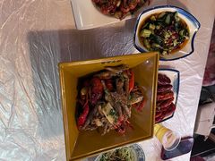 -霄汉牛三鲜湖北砂锅菜(万松园2店)