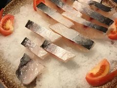 -茅草房·河畔园林火锅