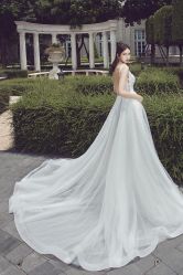 -派丽莫Pellimo原创设计婚纱品牌