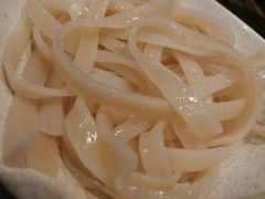 苕粉-肖肖酸萝卜鱼火锅(总店)