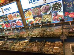 面包甜点陈列柜-喜悦小串海鲜烧烤大排档(高新万达店)