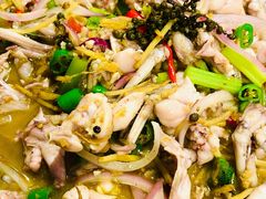 黄金酸菜牛蛙-蛙三泡椒牛蛙(万象城店)