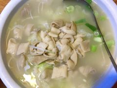 -茅屋大酒店