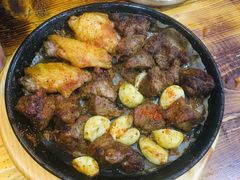 -老东镇啤酒屋海鲜加工·蒸汽海鲜·海鲜烧烤(台东店)